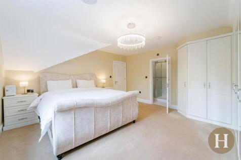 Hadleigh Estate Agents-79.jpg