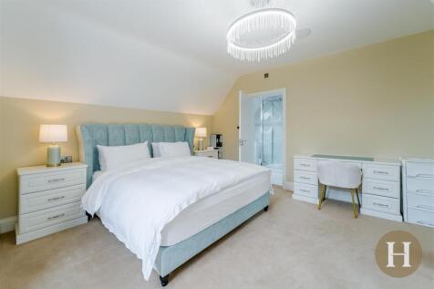 Hadleigh Estate Agents-84.jpg