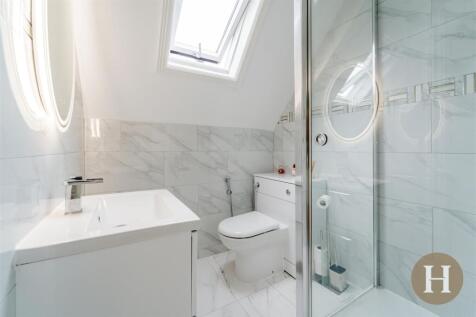 Hadleigh Estate Agents-86.jpg