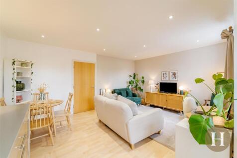Hadleigh Estate Agents-6.jpg