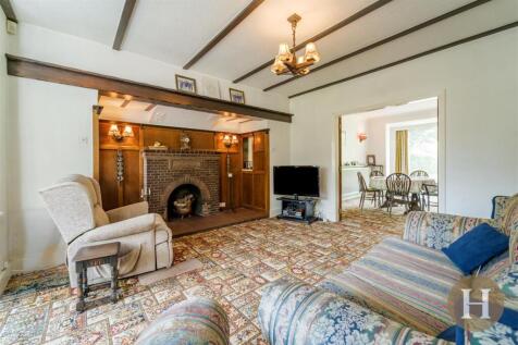 Hadleigh Estate Agents-24.jpg