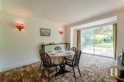 Hadleigh Estate Agents-27.jpg