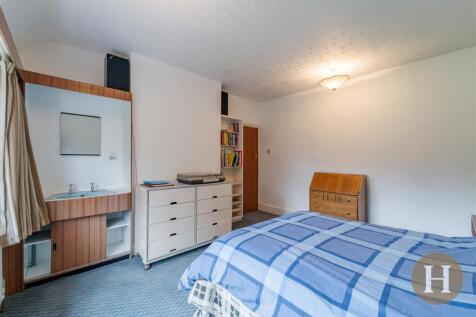 Hadleigh Estate Agents-1.jpg