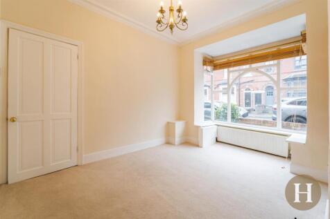 Hadleigh Estate Agents-20.jpg