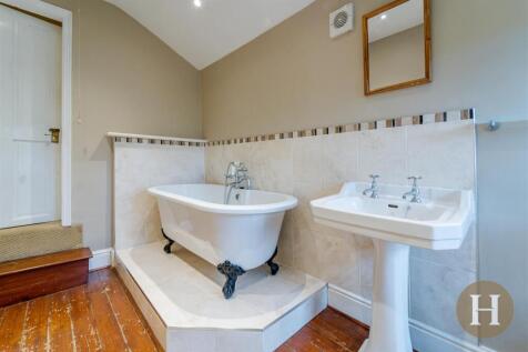 Hadleigh Estate Agents-10.jpg