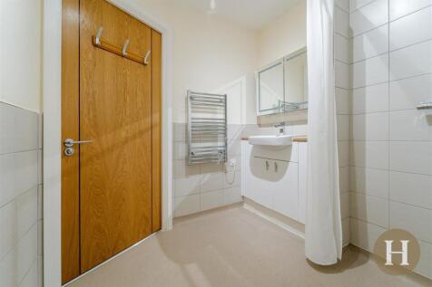 Hadleigh Estate Agents-20.jpg