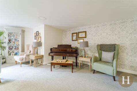 Hadleigh Estate Agents-26.jpg