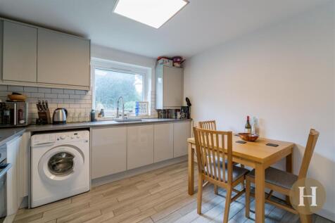 Hadleigh Estate Agents-1.jpg
