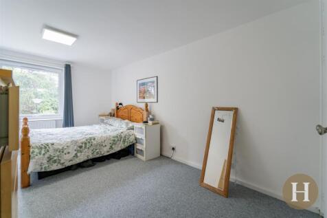 Hadleigh Estate Agents-12.jpg