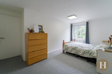 Hadleigh Estate Agents-13.jpg