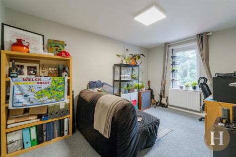 Hadleigh Estate Agents-15.jpg
