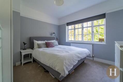 Bedroom (front)