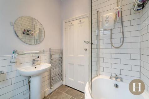 Hadleigh Estate Agents-21.jpg
