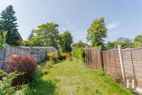 Garden/ Garage