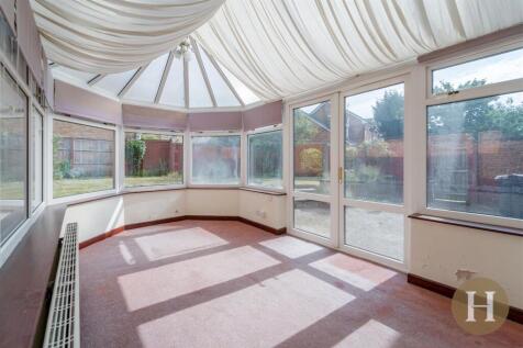 Hadleigh Estate Agents-40.jpg