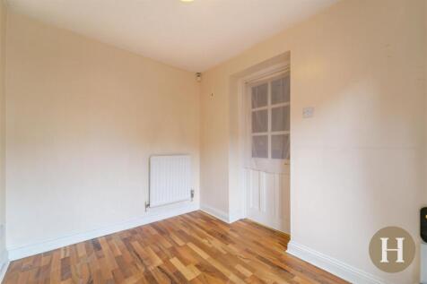 Hadleigh Estate Agents-46.jpg
