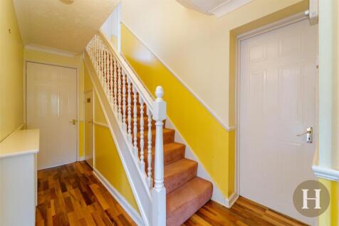 Entrance Porch/ Hallway