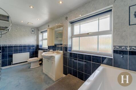 Hadleigh Estate Agents-15.jpg