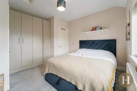 Hadleigh Estate Agents-24.jpg