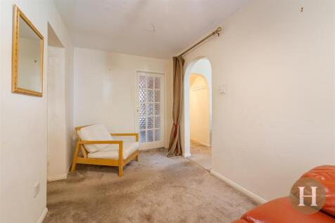 Hadleigh Estate Agents-16.jpg