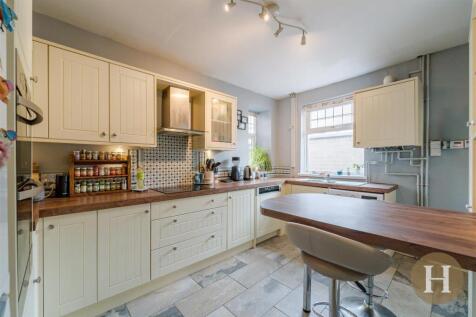 Hadleigh Estate Agents-2.jpg
