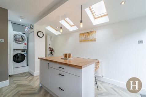 Hadleigh Estate Agents-14.jpg