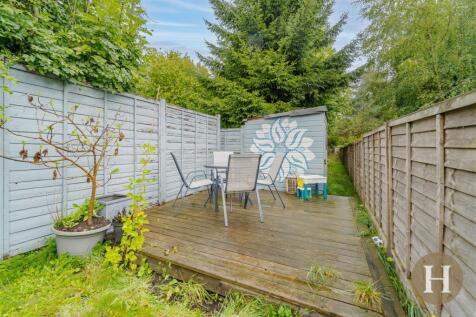 Hadleigh Estate Agents-28.jpg
