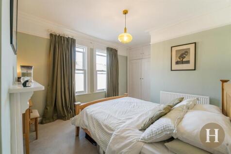 Hadleigh Estate Agents-15.jpg