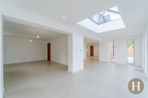 Hadleigh Estate Agents-14.jpg