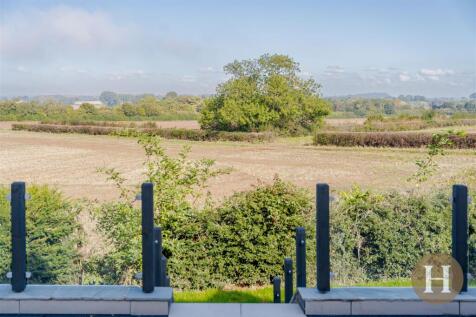 Hadleigh Estate Agents-61.jpg