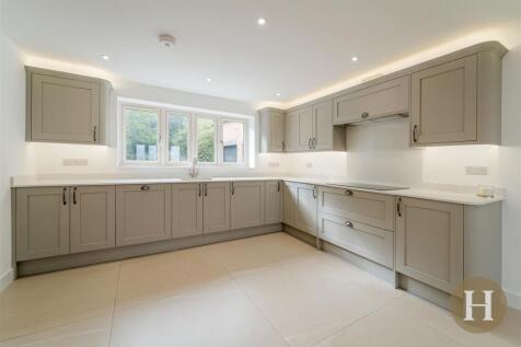 Hadleigh Estate Agents-6.jpg