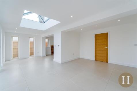 Hadleigh Estate Agents-12.jpg