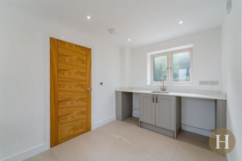 Hadleigh Estate Agents-2.jpg