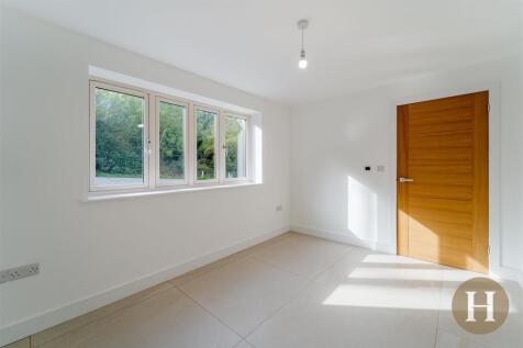 Hadleigh Estate Agents-22.jpg