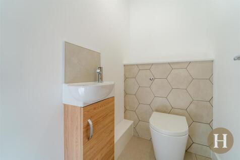 Hadleigh Estate Agents-23.jpg