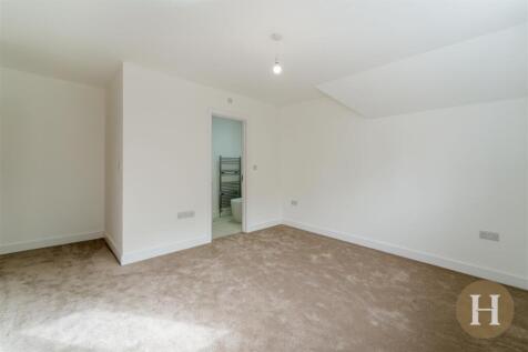 Hadleigh Estate Agents-30.jpg