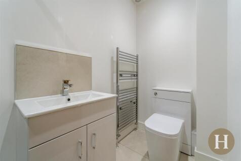 Hadleigh Estate Agents-34.jpg