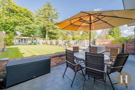 Hadleigh Estate Agents-44.jpg