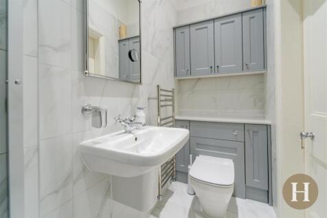 Hadleigh Estate Agents-47.jpg