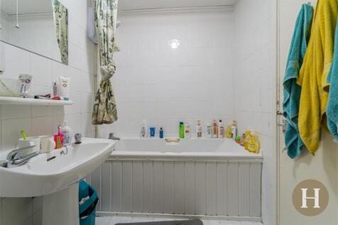 Hadleigh Estate Agents-18.jpg