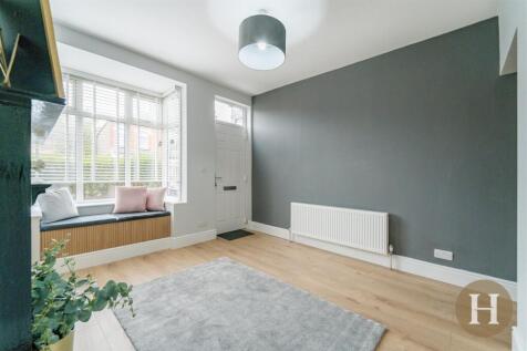 Hadleigh Estate Agents-36.jpg