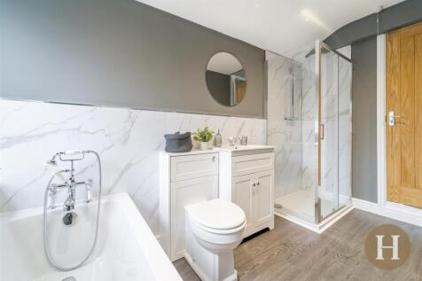 Hadleigh Estate Agents-10.jpg