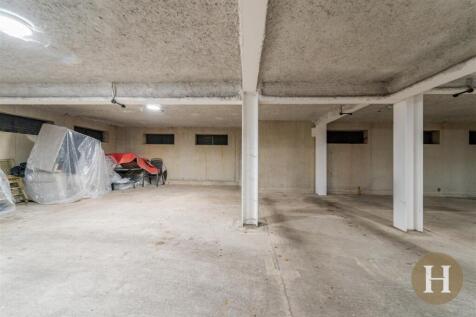 Hadleigh Estate Agents-30.jpg