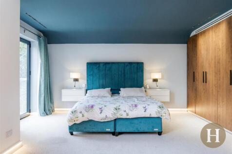 Hadleigh Estate Agents-45.jpg