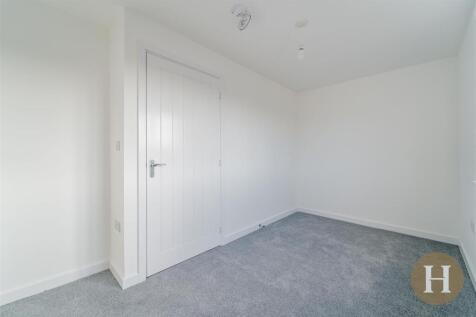 Hadleigh Estate Agents-20.jpg