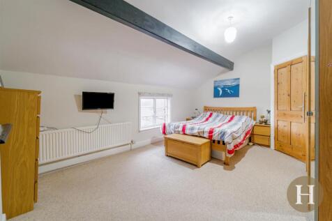 Hadleigh Estate Agents-30.jpg