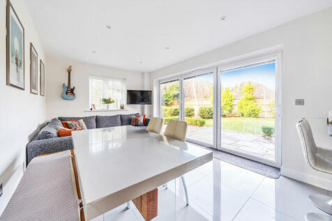 Dining/Family Room