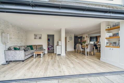Dining/Living Area