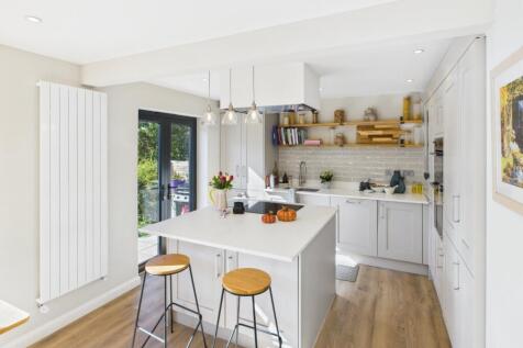 Kitchen/Living Area