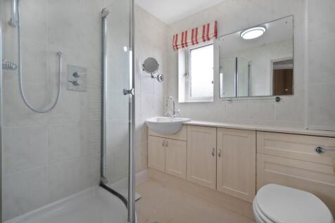 Family Shower Room